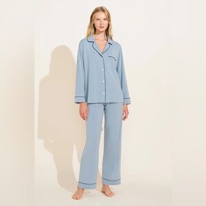 NWT Eberjey GISELE Long PJ Top in Ciel/Navy - M
(Top Only)